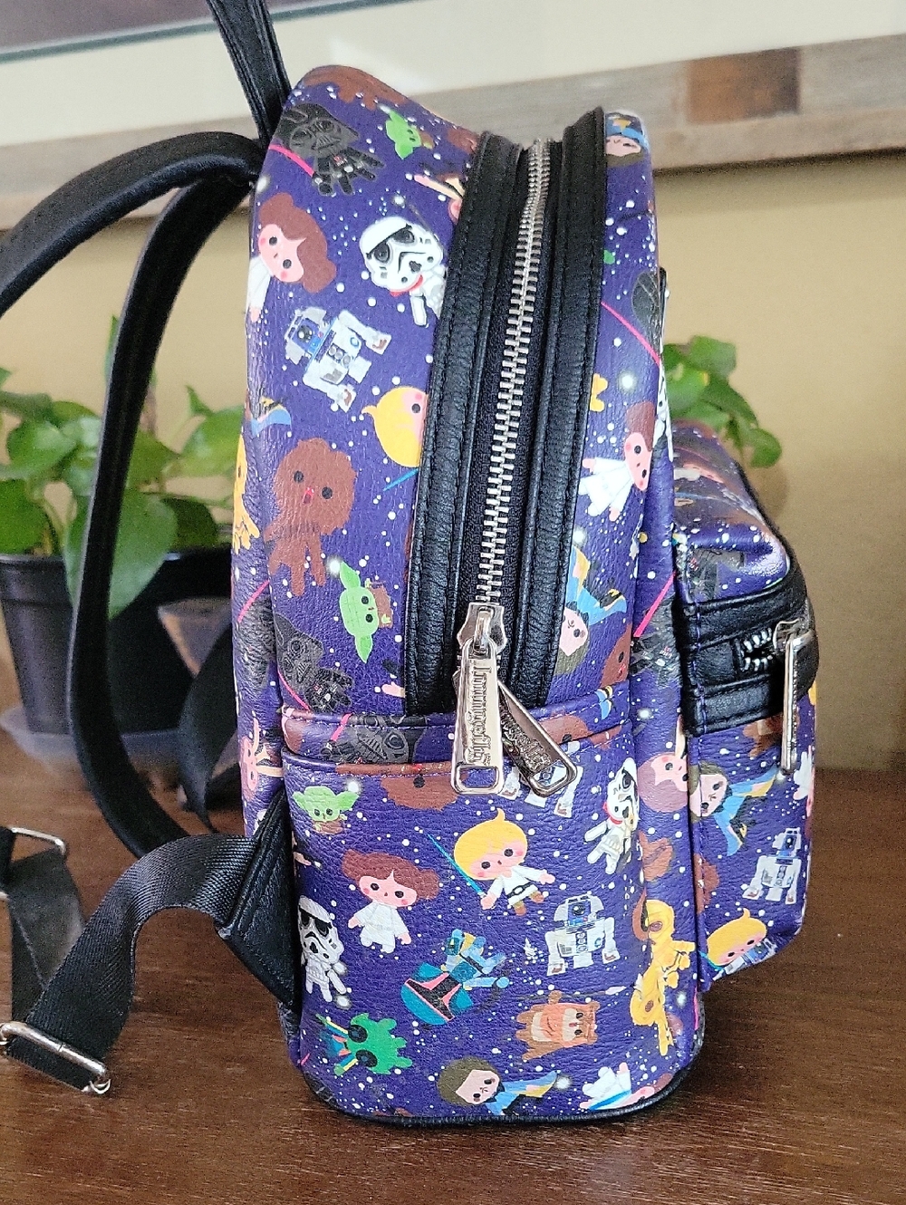 Loungefly Star Wars Mini Backpack.. - Picture 3 of 8